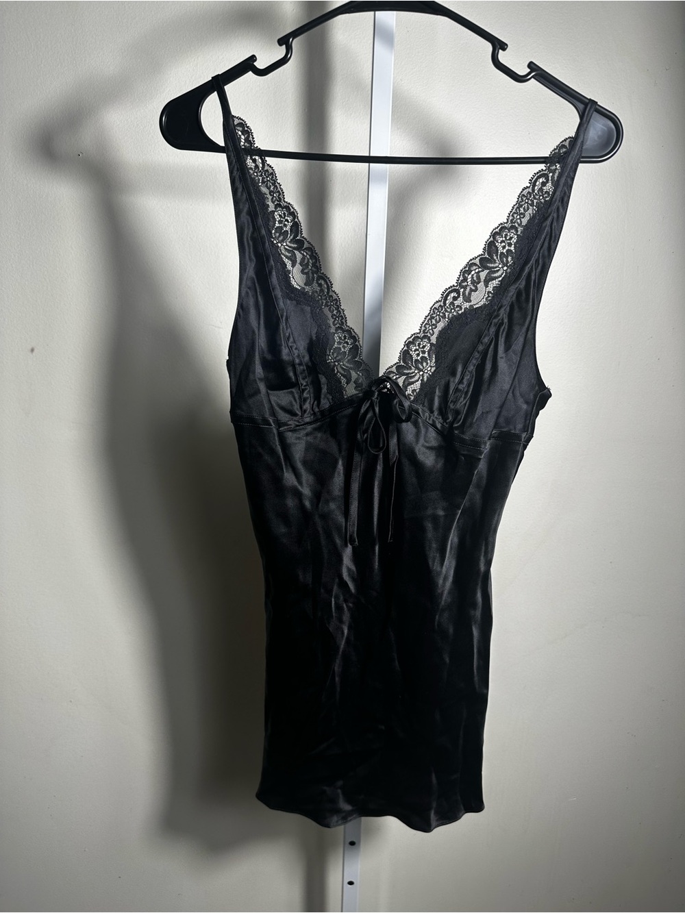 S101. Victoria’s Secret Black Satin Lace Slip Chemise NWT XS Y2K